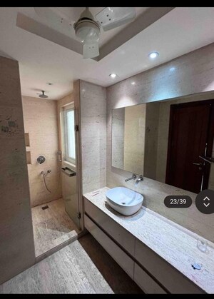 Team Area in 4 BHK Builder Floor at Panchsheel Park – for Rent