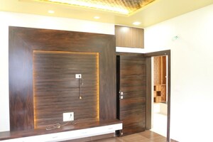 Bedroom in 4 BHK Apartment at Bhusari Colony – for Rent