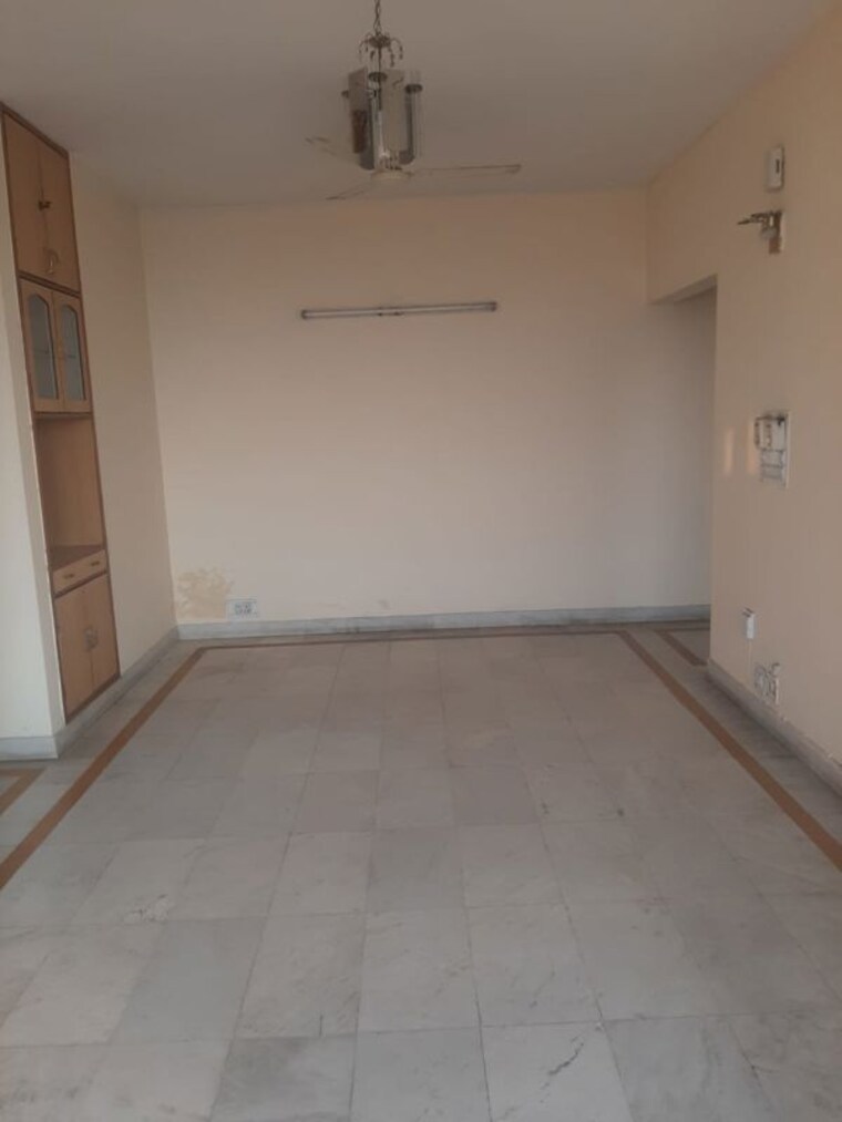 Room, ansal-sushant-estate 2 Bedroom 1050 Sq.Ft. Apartment In Sector 52 Gurgaon 10590889