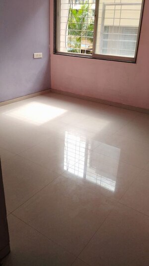 Room in 2 BHK Apartment at Yash Sankul, Pimple Saudagar – for Rent