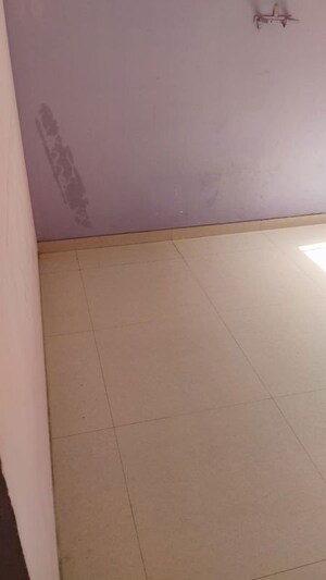 Room in 2 BHK Apartment at Yash Sankul, Pimple Saudagar – for Rent