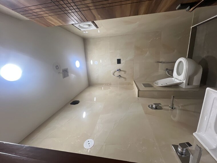 Attached Bathroom, dwarka mor 4 Bedroom 1400 Sq.Ft. Builder Floor In Dwarka Mor Delhi 10590906