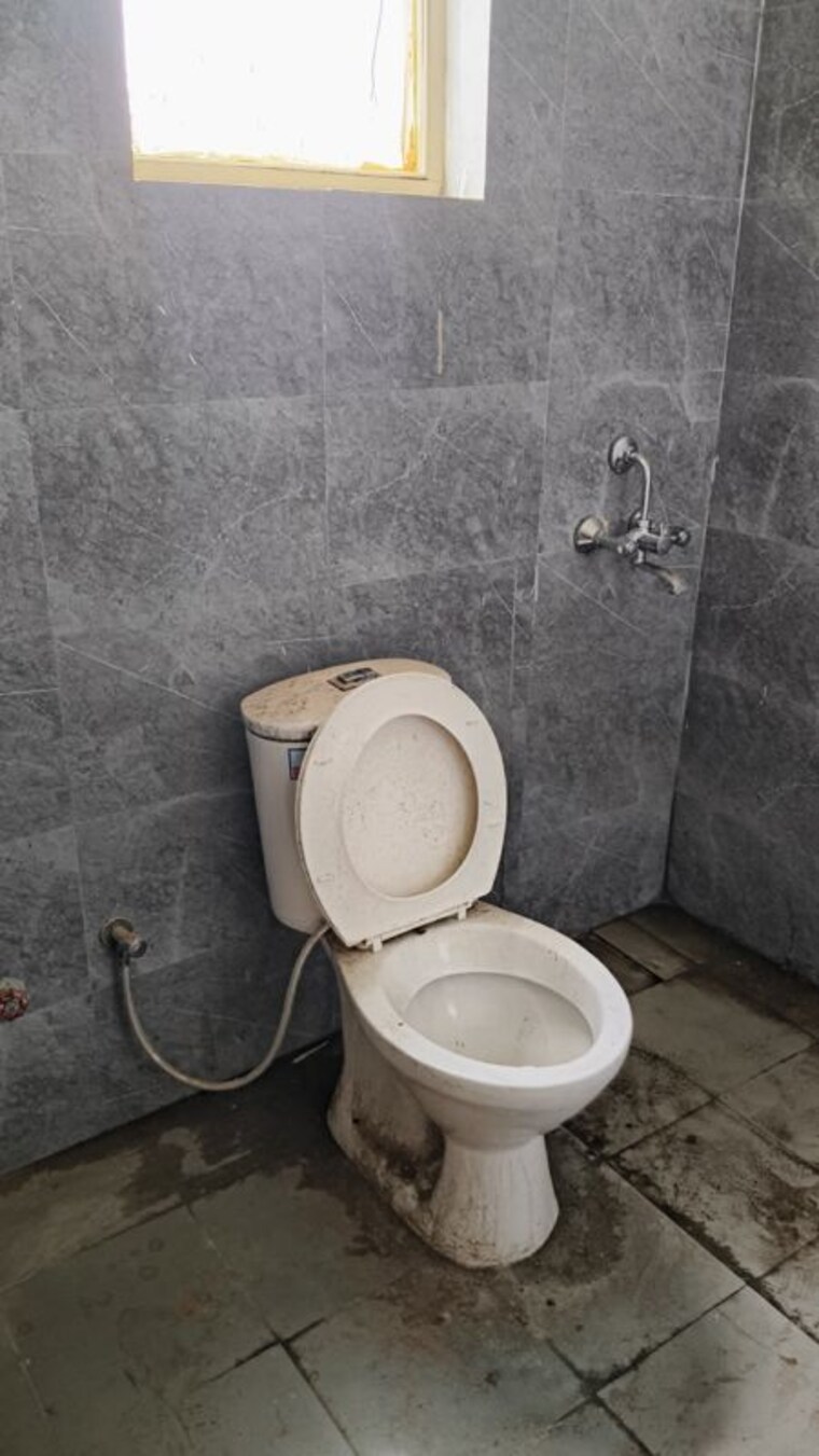 Bathroom, amolik-heights 3 Bedroom 645 Sq.Ft. Apartment In Sector 88 Faridabad 10590919