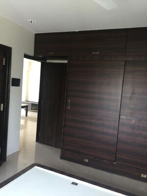 Room in 2 BHK Apartment at Bandra West – for Rent