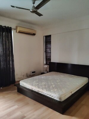Bedroom in 2 BHK Apartment at Unitech Fresco, Sector 50 – for Rent