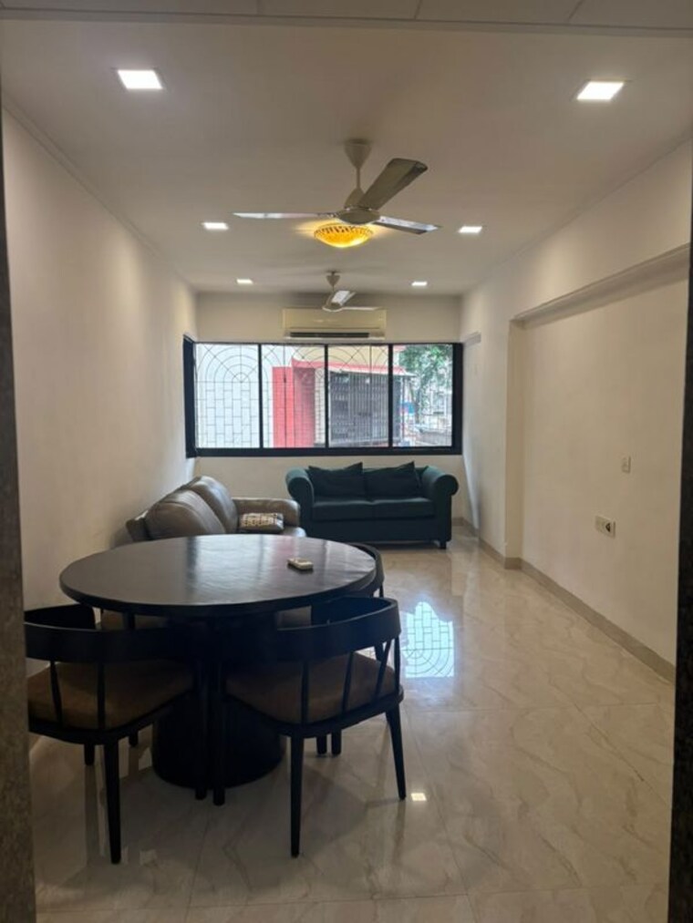 Living Room, bandra west 2 Bedroom 700 Sq.Ft. Apartment In Bandra West Mumbai 10590958