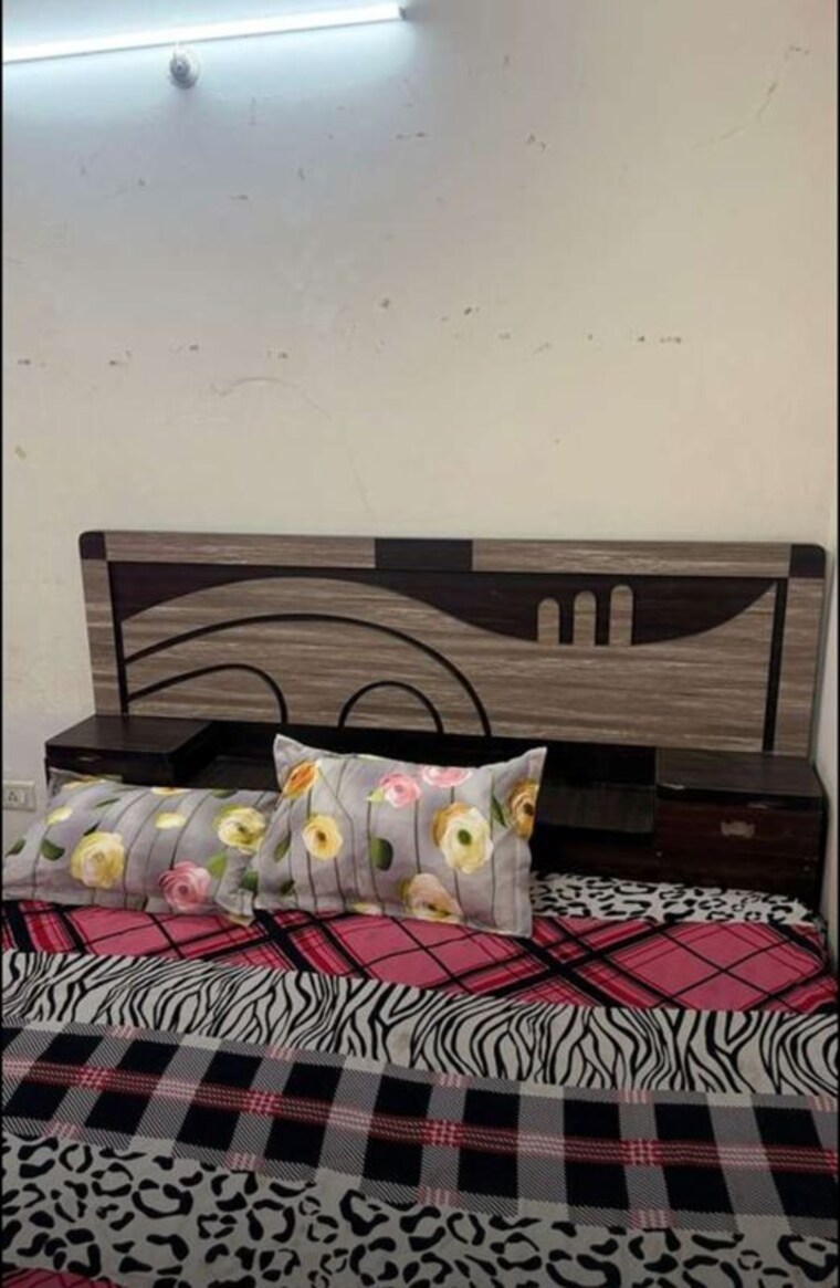 Bedroom, nishatganj talkatora 3 Bedroom 1350 Sq.Ft. Apartment In Nishatganj Talkatora Lucknow 10590964