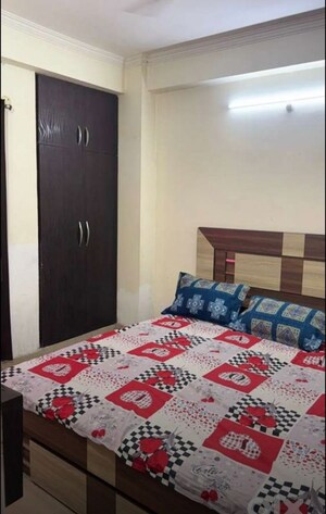 Bedroom in 3 BHK Apartment at Nishatganj Talkatora – for Rent
