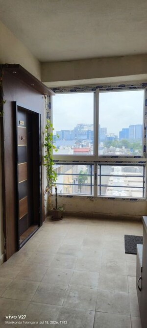 Room in  Apartment at Chitrapuri Colony, Manikonda – for Rent