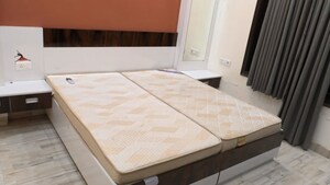 Bedroom in 2 BHK Builder Floor at Sector 43 – for Rent