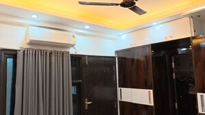Bedroom in 2 BHK Builder Floor at Sector 43 – for Rent