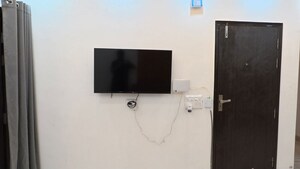 Furnished Amenities in 2 BHK Builder Floor at Sector 43 – for Rent