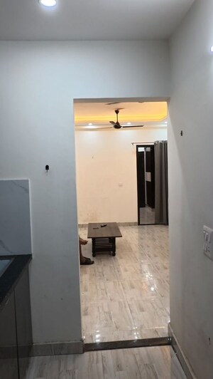 Room in 2 BHK Builder Floor at Sector 43 – for Rent