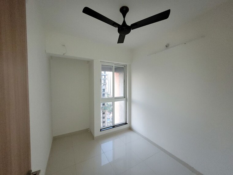 Room, godrej-emerald 2 Bedroom 707 Sq.Ft. Apartment In Ghodbunder Road Thane 10591026