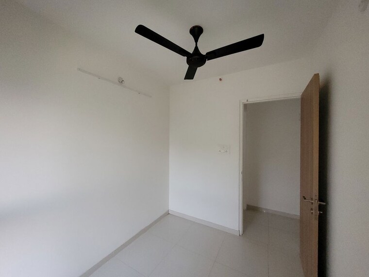 Room, godrej-emerald 2 Bedroom 707 Sq.Ft. Apartment In Ghodbunder Road Thane 10591026