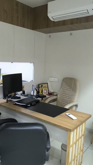  Office Space For Rent in Shyamal