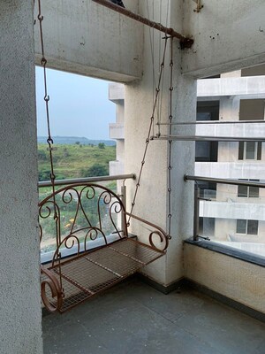 Terrace in 3 BHK Apartment at Eka Elitas, Kothrud – for Rent