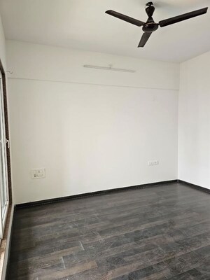 Room in 3 BHK Apartment at Bhagwati Greens 2, Kharghar – for Sale