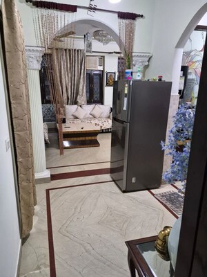 Team Area in 2 BHK Builder Floor at Sector 43 – for Rent