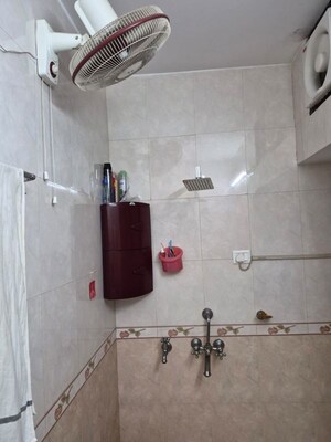Bathroom in 2 BHK Builder Floor at Sector 43 – for Rent