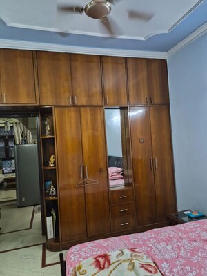 Furnished Amenities in 2 BHK Builder Floor at Sector 43 – for Rent