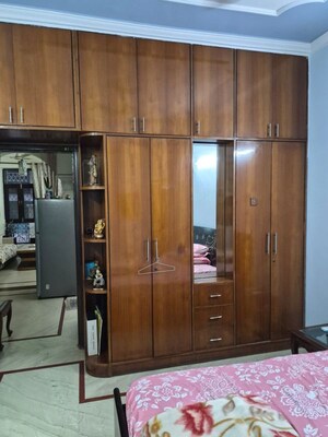 Furnished Amenities in 2 BHK Builder Floor at Sector 43 – for Rent