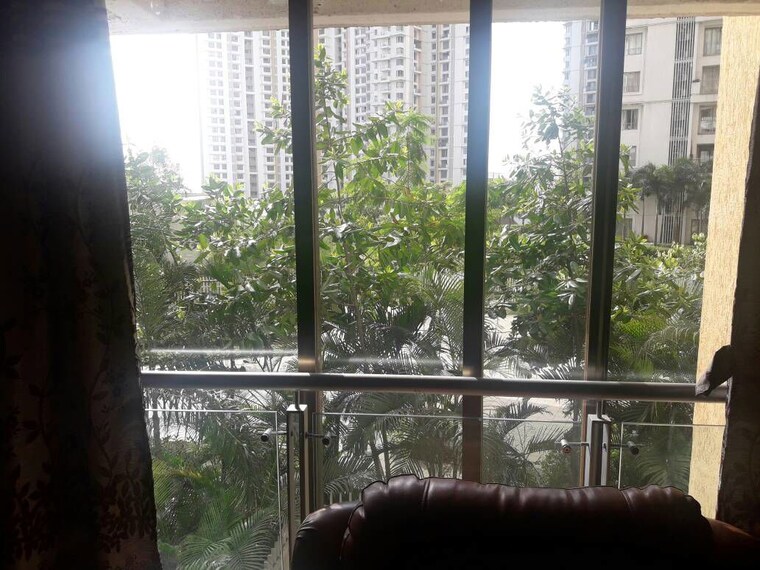 Swimming Pool, lodha-luxuria-priva 2 Bedroom 1000 Sq.Ft. Apartment In Majiwada Thane 10591072