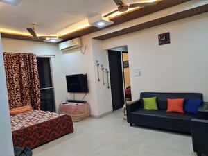 2 BHK Apartment For Sale in Lodha Luxuria Priva, Majiwada