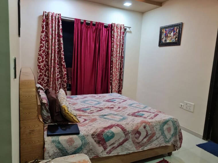 Bedroom, lodha-luxuria-priva 2 Bedroom 1000 Sq.Ft. Apartment In Majiwada Thane 10591072