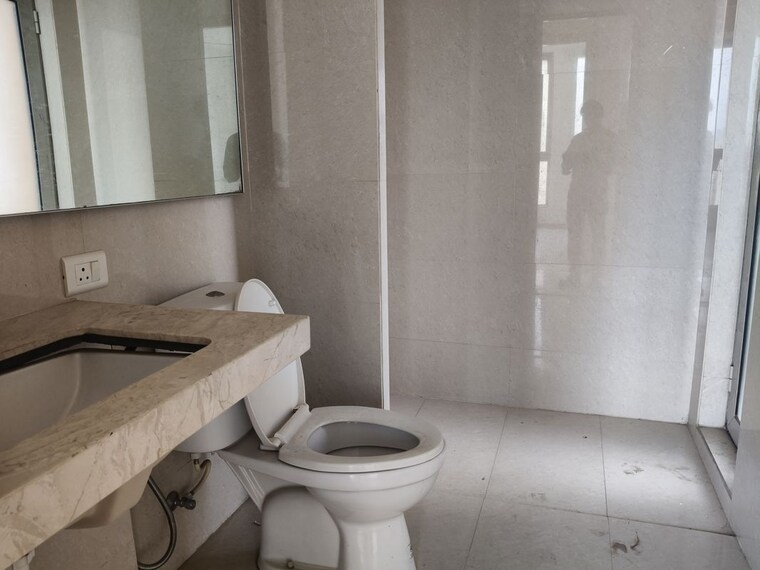Bathroom, hiranandani estate 3 Bedroom 1100 Sq.Ft. Apartment In Hiranandani Estate Thane 10591106