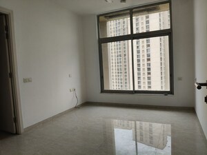 Room in 3 BHK Apartment at Hiranandani Estate – for Rent