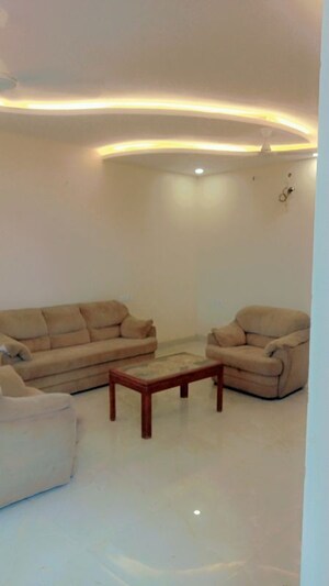 Living Room in 3 BHK Independent House at Sector 46 – for Rent
