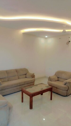 Living Room in 3 BHK Independent House at Sector 46 – for Rent