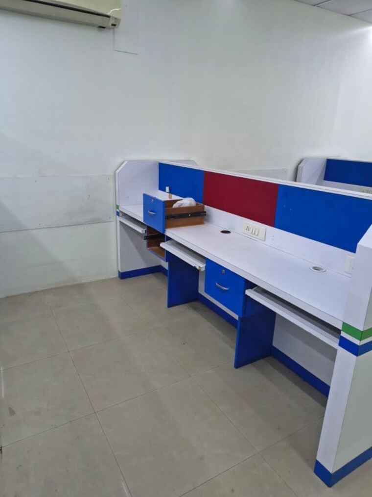 Team Area, mulund west Commercial Office Space 1500 Sq.Ft. In Mulund West Mumbai 10591126