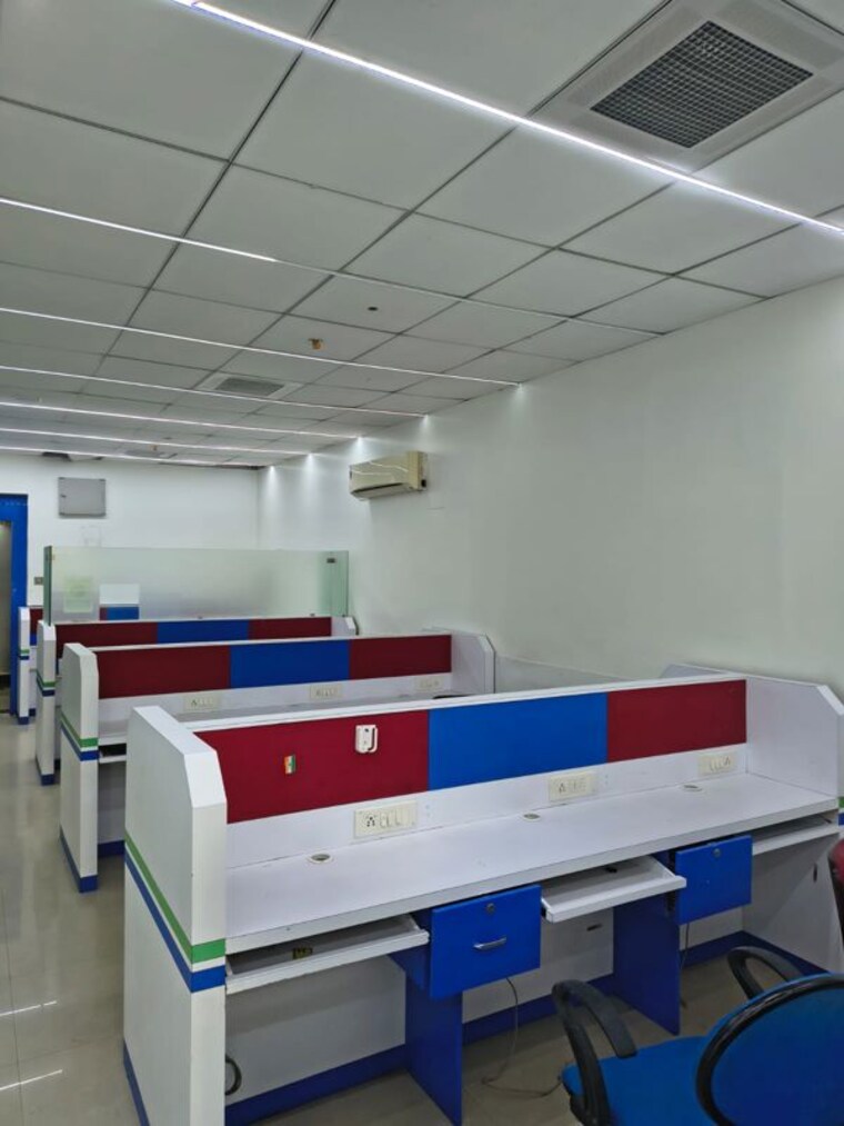 Team Area, mulund west Commercial Office Space 1500 Sq.Ft. In Mulund West Mumbai 10591126
