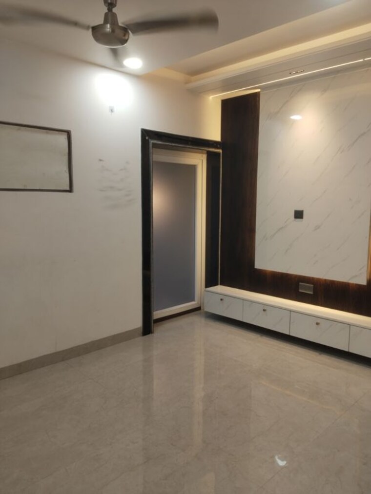 Room, sarita vihar 4 Bedroom 2250 Sq.Ft. Apartment In Sarita Vihar Delhi 10591107