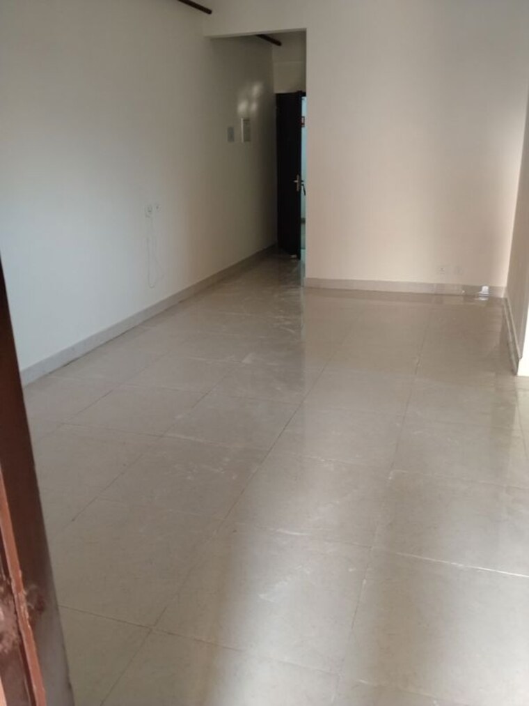 Room, signature-global-the-roselia 2 Bedroom 600 Sq.Ft. Apartment In Sector 95a Gurgaon 10591141