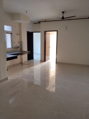 Room in 2 BHK Apartment at Signature Global The Roselia, Sector 95a – for Rent