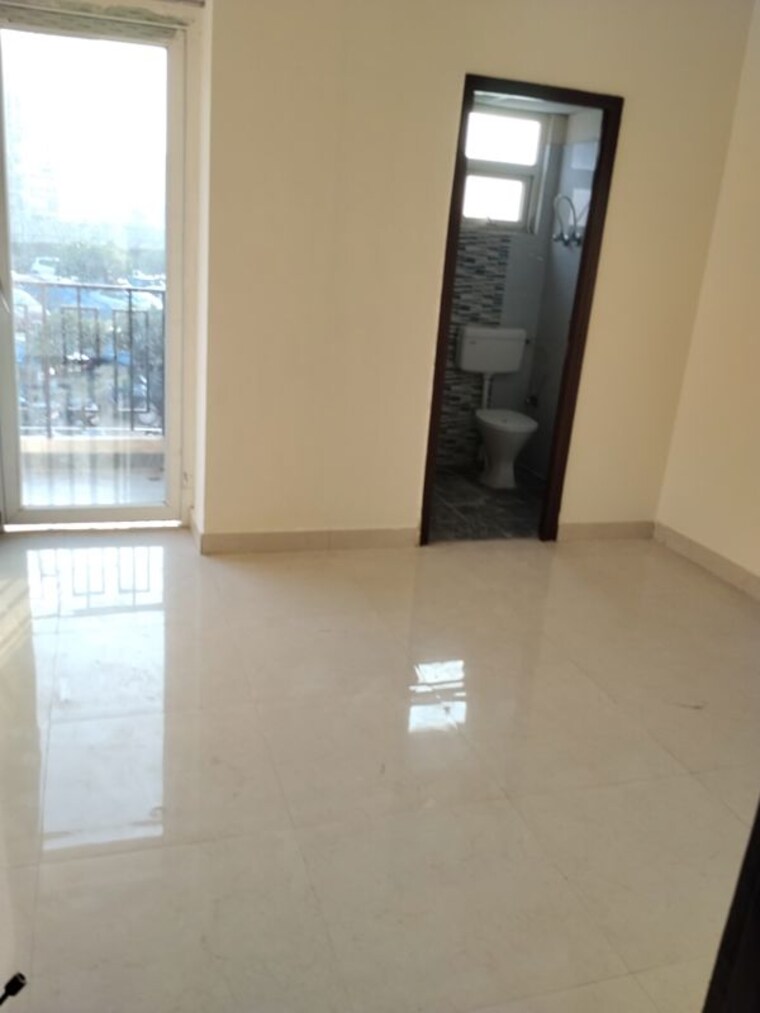Room, signature-global-the-roselia 2 Bedroom 600 Sq.Ft. Apartment In Sector 95a Gurgaon 10591141