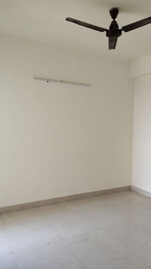 Room in 2 BHK Apartment at Signature Global The Roselia, Sector 95a – for Rent