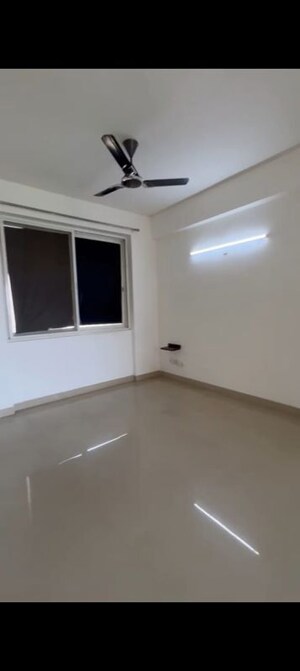 Room in 3 BHK Apartment at Alphacorp Gurgaon One 84, Sector 84 – for Sale