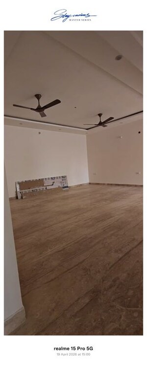 Room in 3 BHK Apartment at Chandra Panorama, Sushant Golf City – for Rent