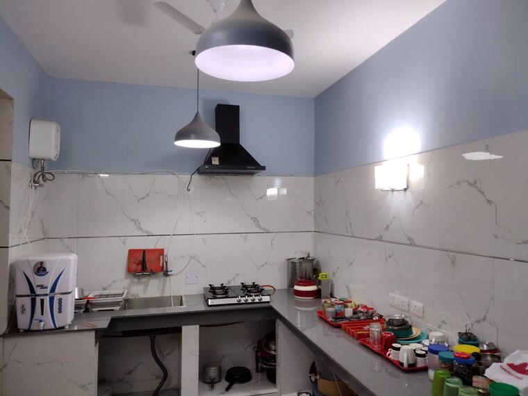 Kitchen, sector 36 6+ Bedroom 380 Sq.Mt. Independent House In Sector 36 Noida 10591171
