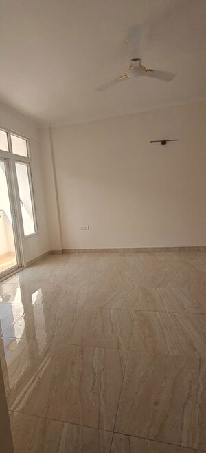 Room in 3 BHK Apartment at Chandra Panorama, Sushant Golf City – for Rent