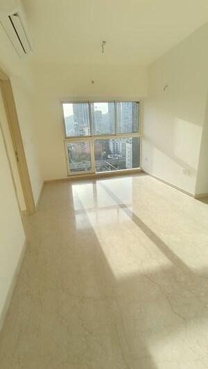 Room in 2 BHK Apartment at L & T Rejuve 360 Tower A, Mulund West – for Rent