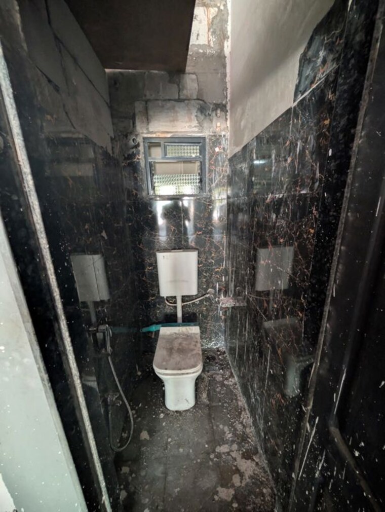 Bathroom, satyam-imperial-heights Commercial Shop 430 Sq.Ft. In Ghansoli Navi Mumbai 10591202