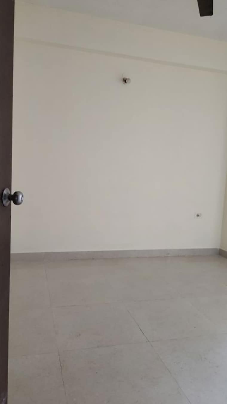 Room, signature-global-the-roselia 2 Bedroom 569 Sq.Ft. Apartment In Sector 95a Gurgaon 10591219
