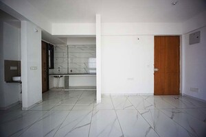 Room in 3 BHK Apartment at Sargasan – for Sale
