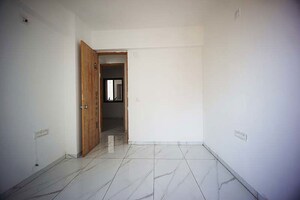 Room in 3 BHK Apartment at Sargasan – for Sale