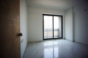 Room in 3 BHK Apartment at Sargasan – for Sale